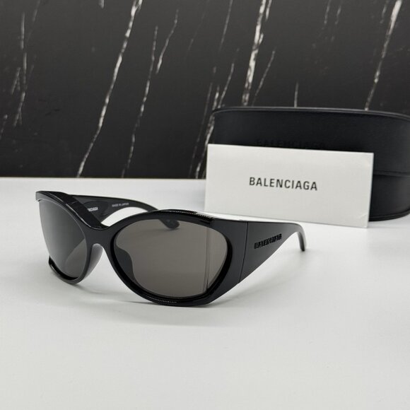 NEW BALENCIAGA BB0154S 001 OVESIZED UNISEX SUNGLASSES BALENCIAGA - Picture 1 of 10